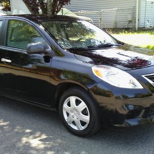 Meet your Posher, Lorenzo